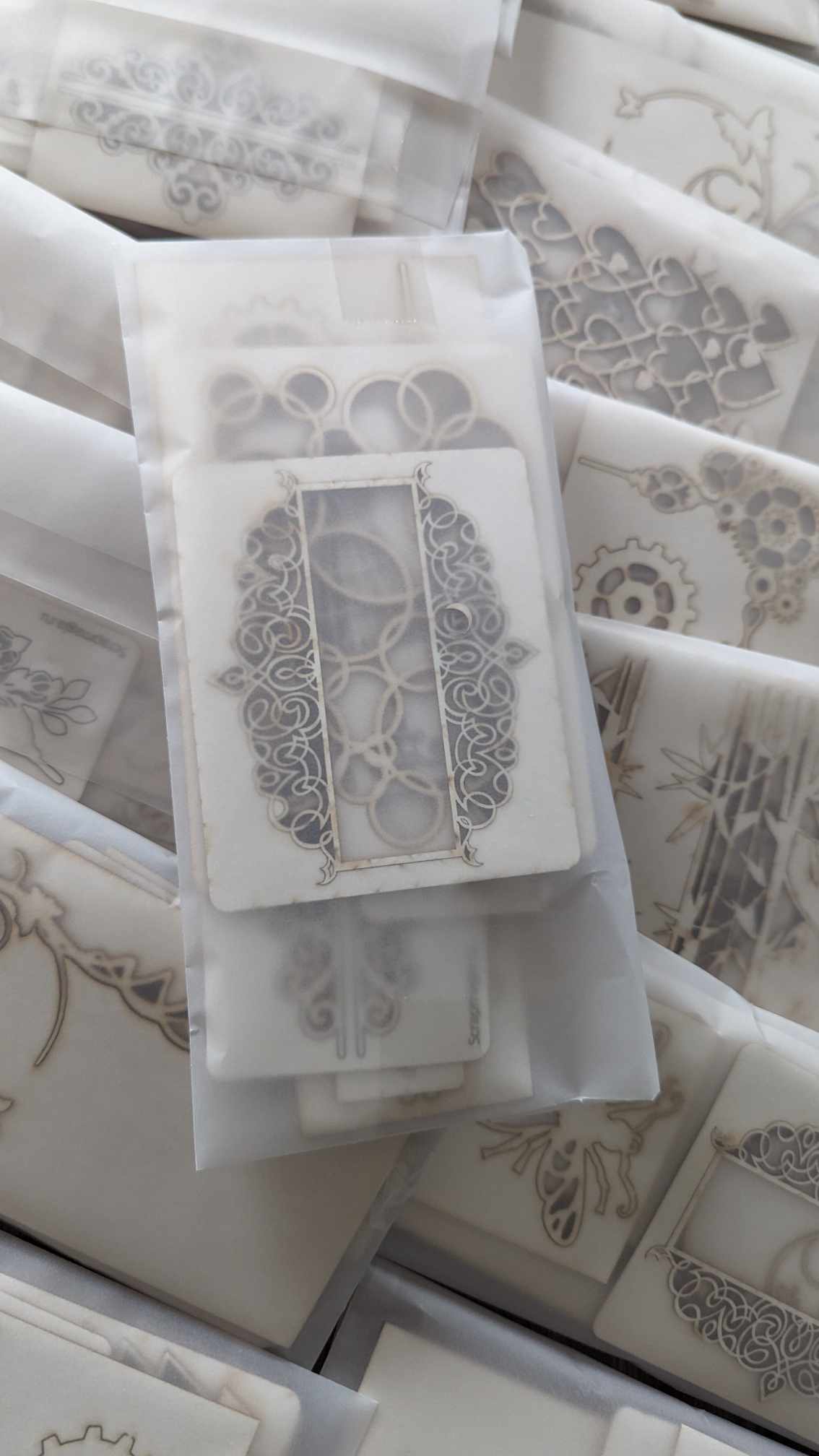 20 Chipboards in Envelope