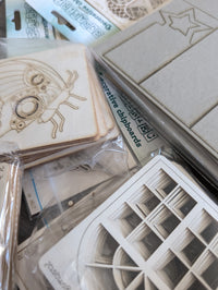 Huge 2kg selection of chipboards for workshops or store