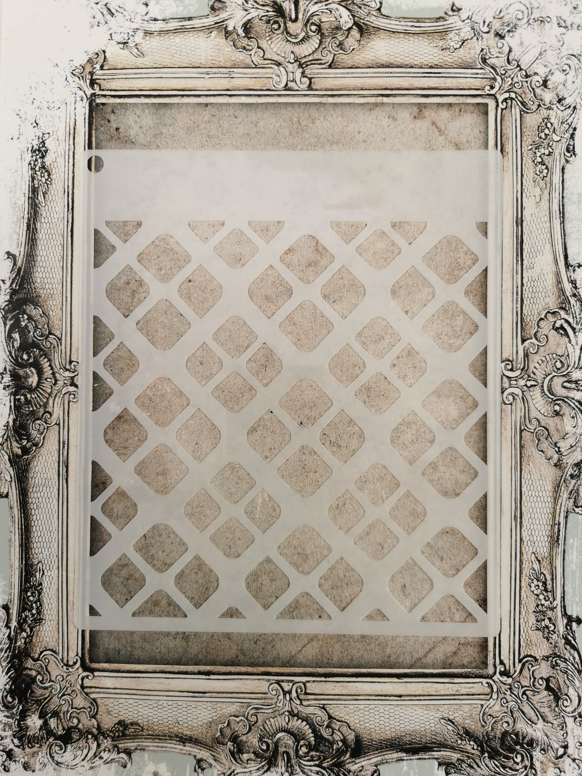 NEW! Stencil 11 Maremi Small Art